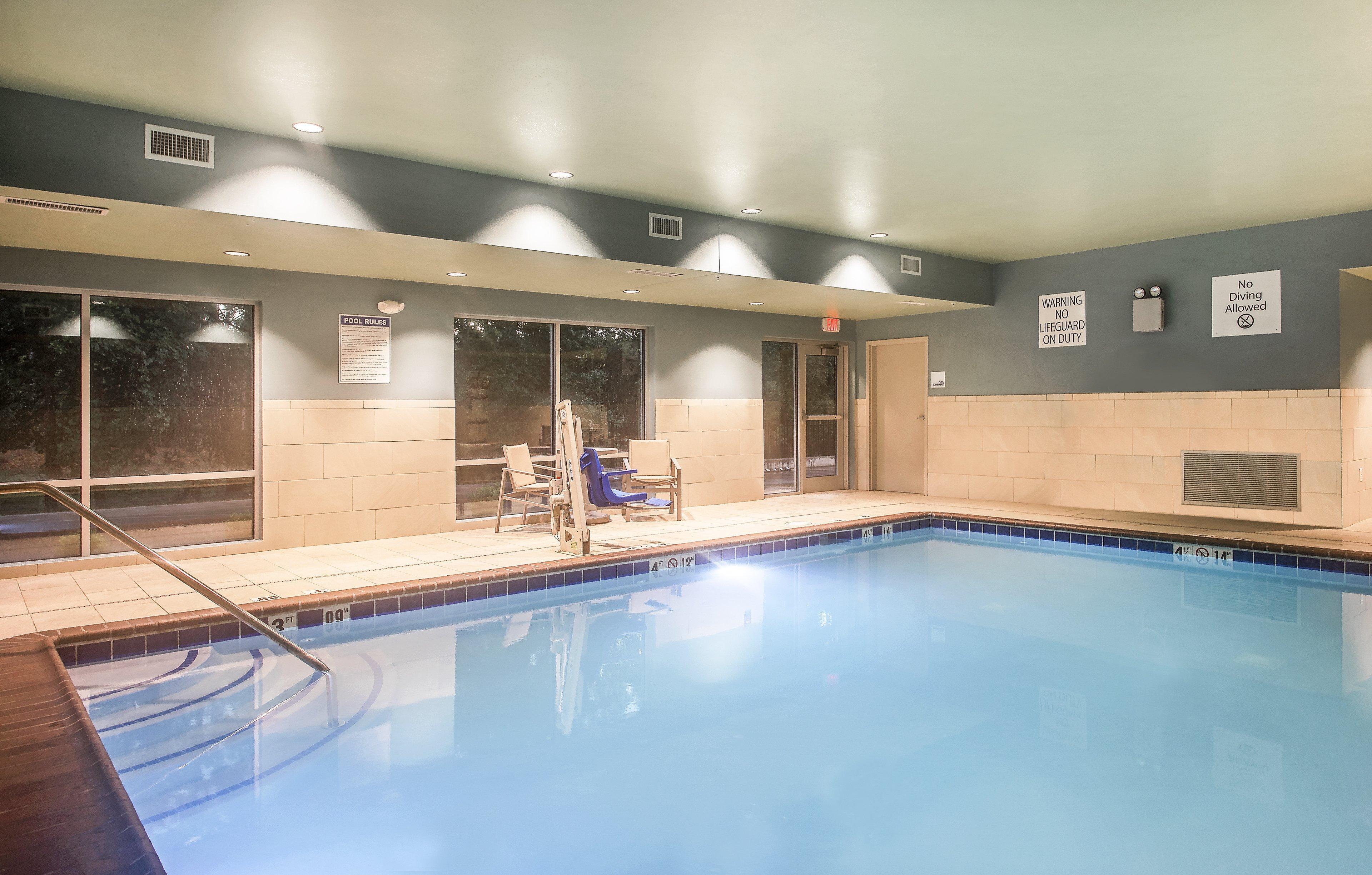 Holiday Inn Express Williamsburg By Ihg Bagian luar foto