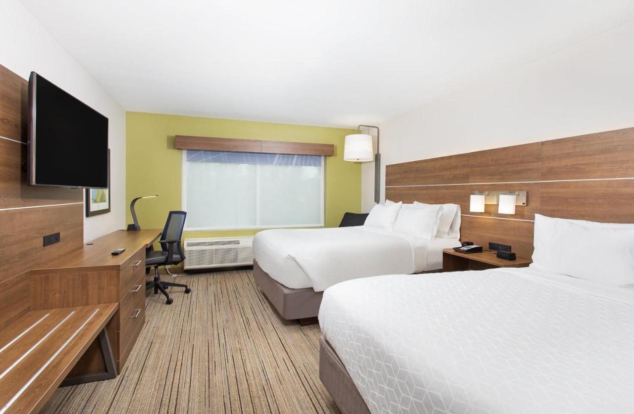 Holiday Inn Express Williamsburg By Ihg Bagian luar foto